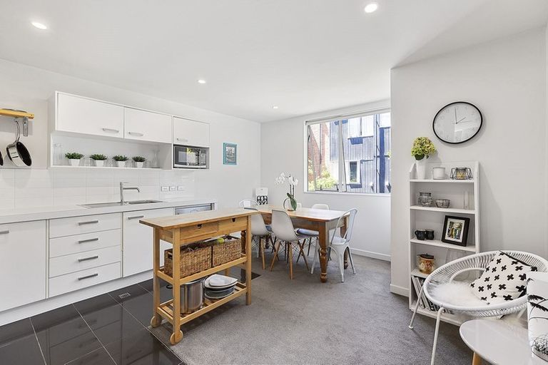 Photo of property in Altar Apartments, 36/120 Rintoul Street, Newtown, Wellington, 6021