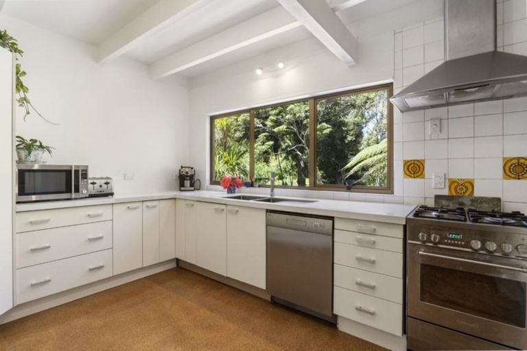 Photo of property in 32 Castleton Street, Birkdale, Auckland, 0626