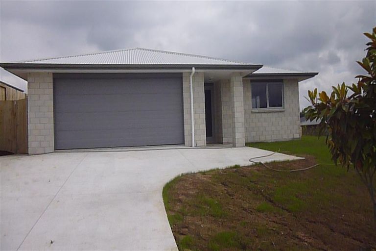 Photo of property in 23 Fairfax Crescent, Pyes Pa, Tauranga, 3112