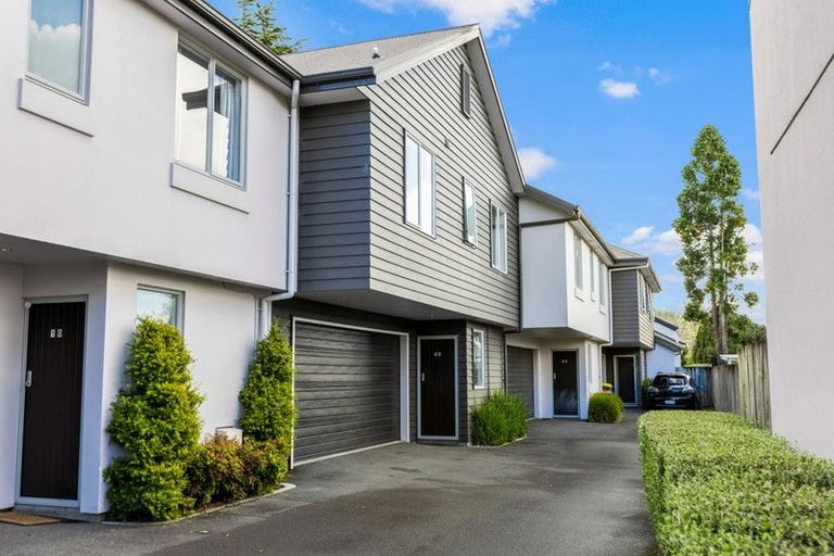 Photo of property in 11/6u Page Place, Hamilton East, Hamilton, 3216