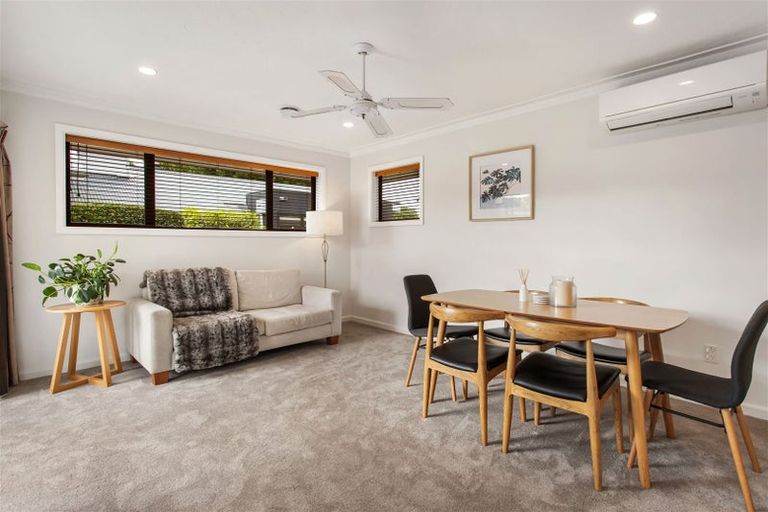 Photo of property in 12 Gleneagles Terrace, Ilam, Christchurch, 8053