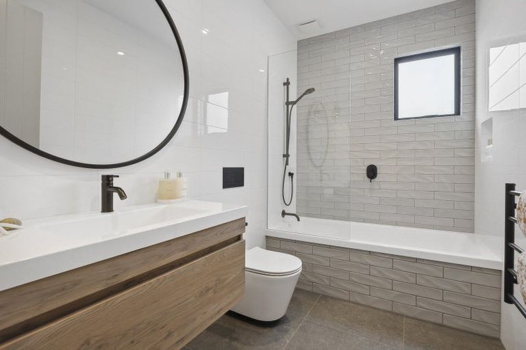 Photo of property in 2 Clayton Street, Saint Clair, Dunedin, 9012