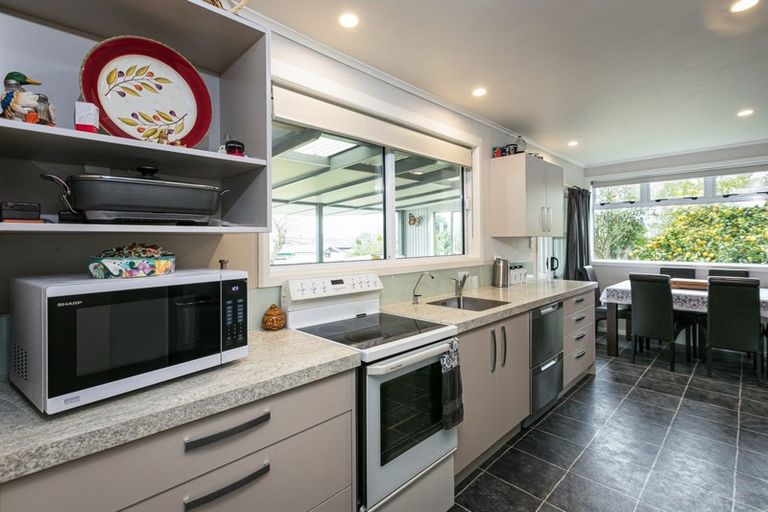 Photo of property in 6 Savage Crescent, Waipukurau, 4200