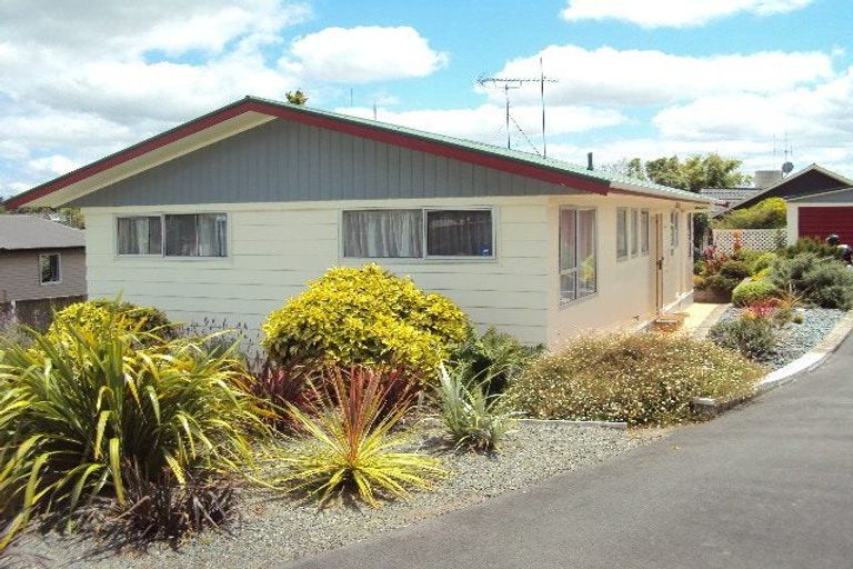 Photo of property in 74 Amanda Avenue, Dinsdale, Hamilton, 3204