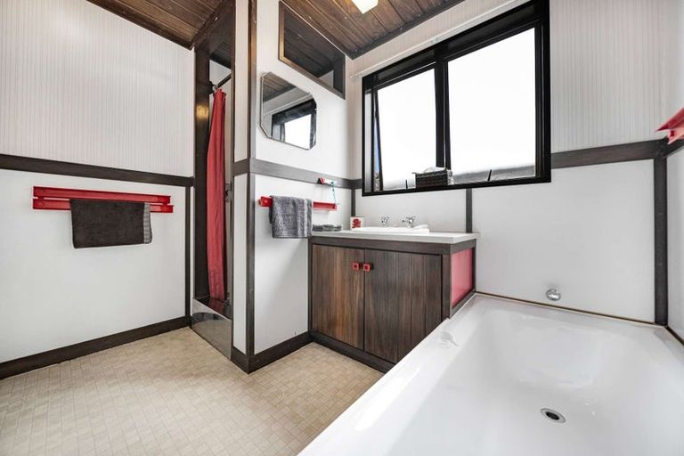 Photo of property in 30 Howden Street, Te Anau, 9600