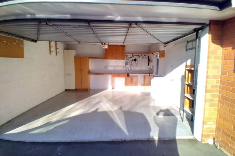 Photo of property in 4 Solway Avenue, Ilam, Christchurch, 8041