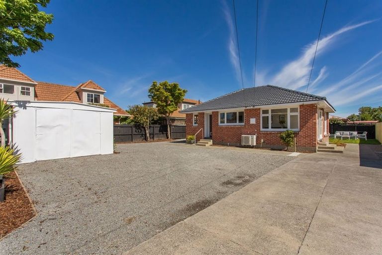 Photo of property in 35 Vagues Road, Northcote, Christchurch, 8052