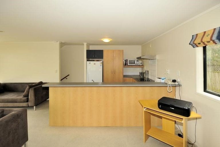 Photo of property in 2/8 Flynn Street, Birkdale, Auckland, 0626