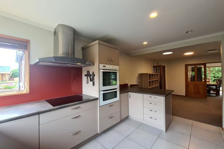 Photo of property in 157 Hawthornden Road, Avonhead, Christchurch, 8042