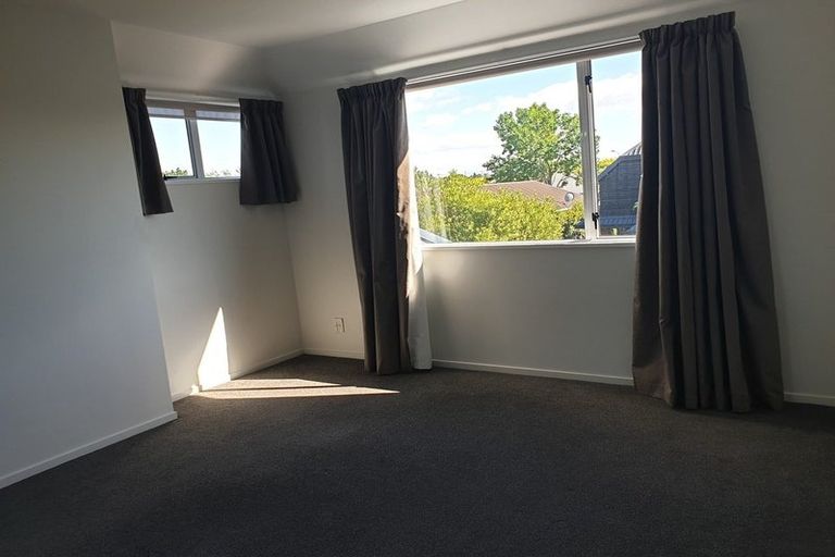 Photo of property in 1/8 Wardour Mews, Avonhead, Christchurch, 8042