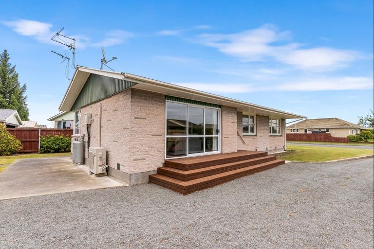 Photo of property in 25 Witham Street, Hornby, Christchurch, 8042