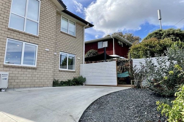 Photo of property in 51a Routley Drive, Glen Eden, Auckland, 0602