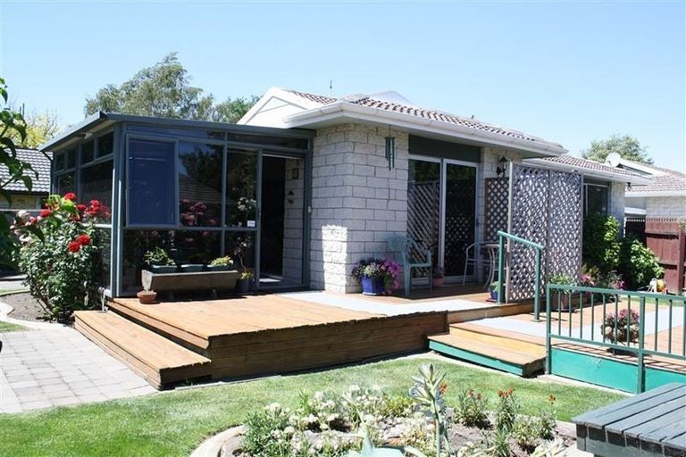 Photo of property in 2/456 Main South Road, Hornby, Christchurch, 8042