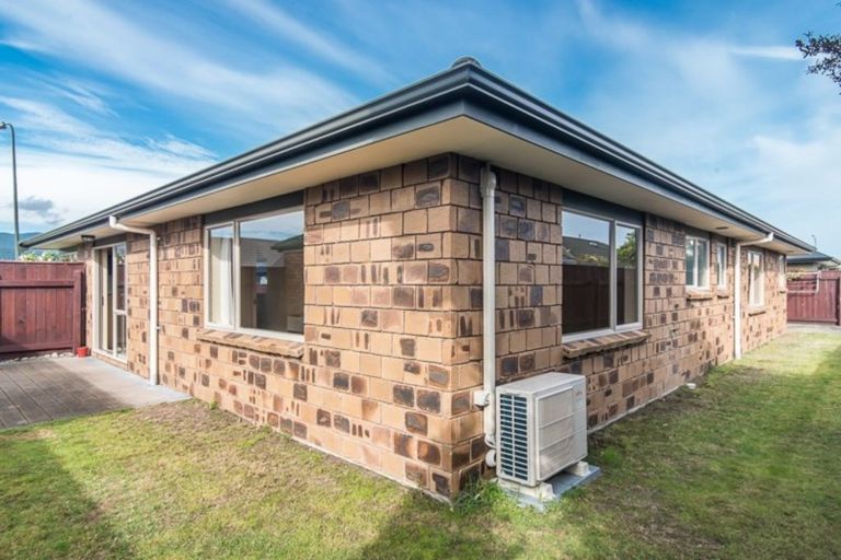 Photo of property in 15 Manhattan Court, Paraparaumu Beach, Paraparaumu, 5032