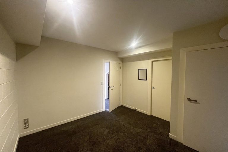 Photo of property in 3ul Papawai Terrace, Mount Cook, Wellington, 6021