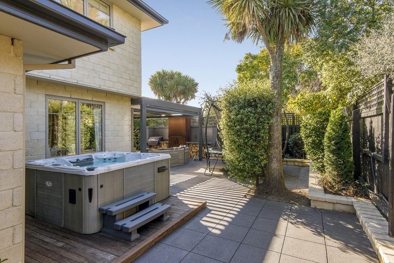 Photo of property in 75a Inwoods Road, Parklands, Christchurch, 8083