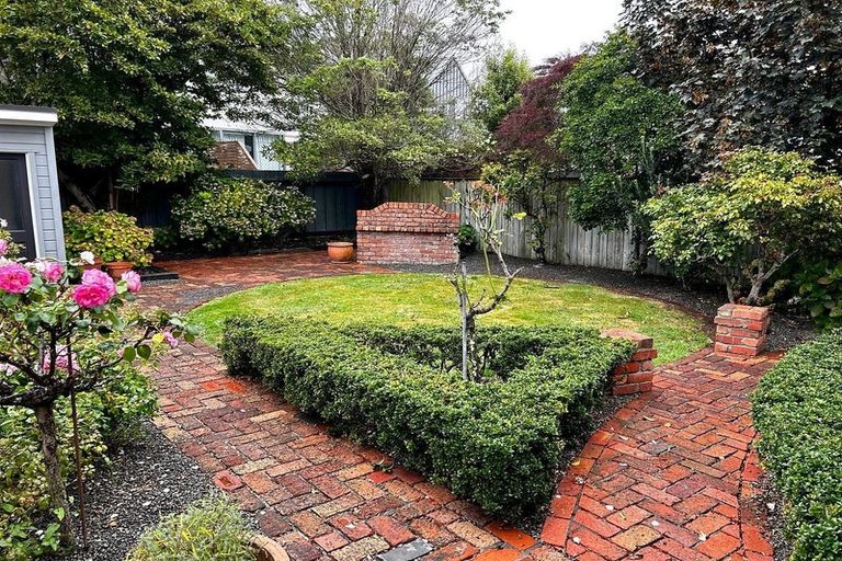 Photo of property in 136 Richmond Street, Petone, Lower Hutt, 5012