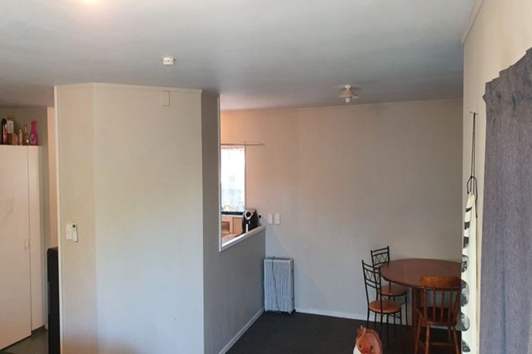 Photo of property in 4/25 Solveig Place, Randwick Park, Auckland, 2105