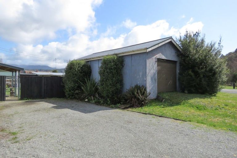 Photo of property in 32- 34 Coal Street, Reefton, 7830
