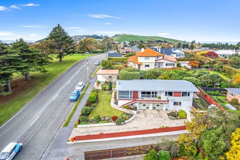 Photo of property in 100 Perth Street, Holmes Hill, Oamaru, 9401