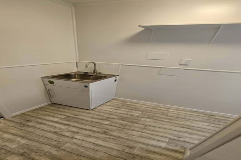 Photo of property in 23-25 Stephens Crescent, Highbury, Palmerston North, 4412