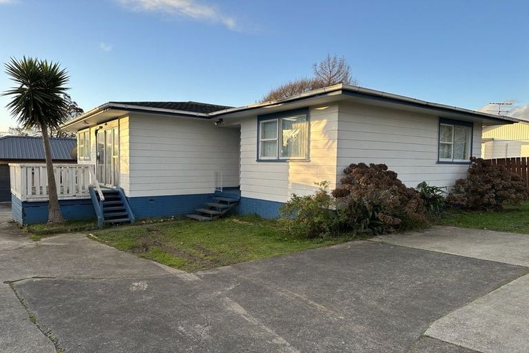 Photo of property in 50 Te Irirangi Drive, Clover Park, Auckland, 2019