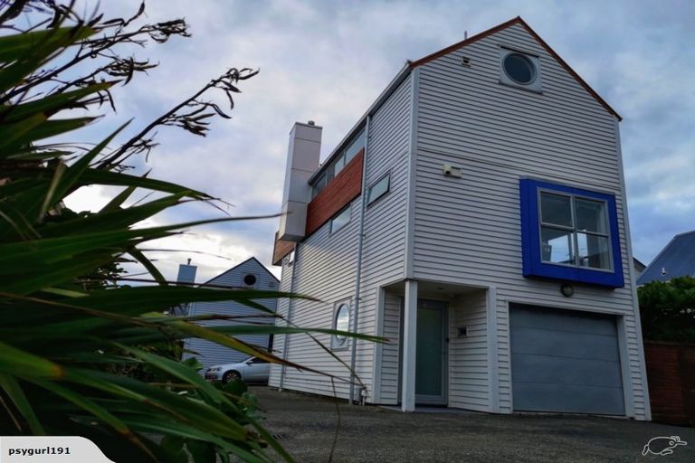 Photo of property in 63u2 Darlington Road, Miramar, Wellington, 6022
