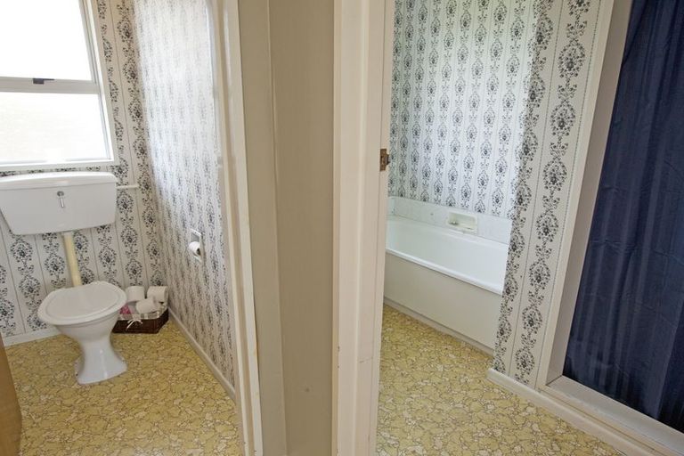 Photo of property in 110 Hastings Street, Halcombe, Feilding, 4779