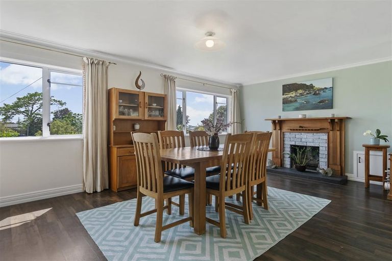 Photo of property in 50 Lee Street, Te Puke, 3119