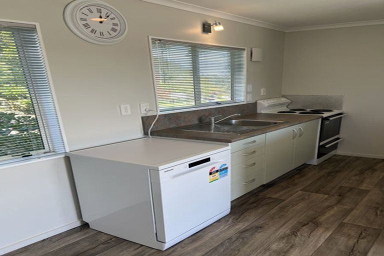 Photo of property in 14a Te Arawa Place, Welcome Bay, Tauranga, 3112