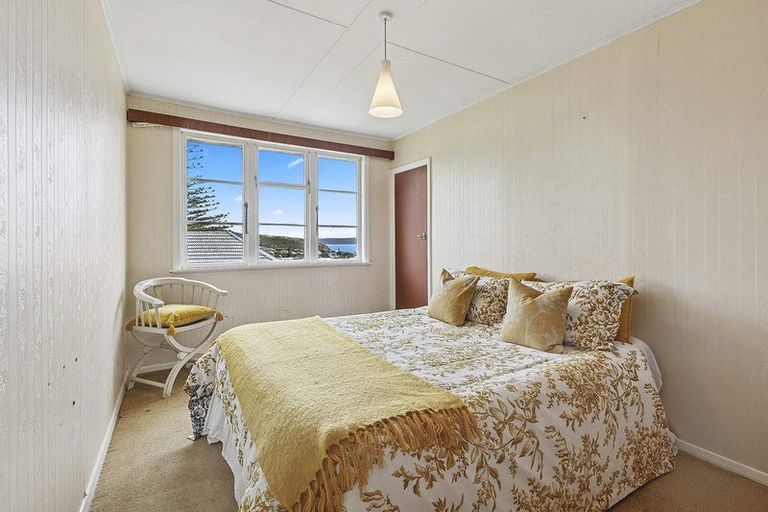 Photo of property in 15 Spur Grove, Titahi Bay, Porirua, 5022