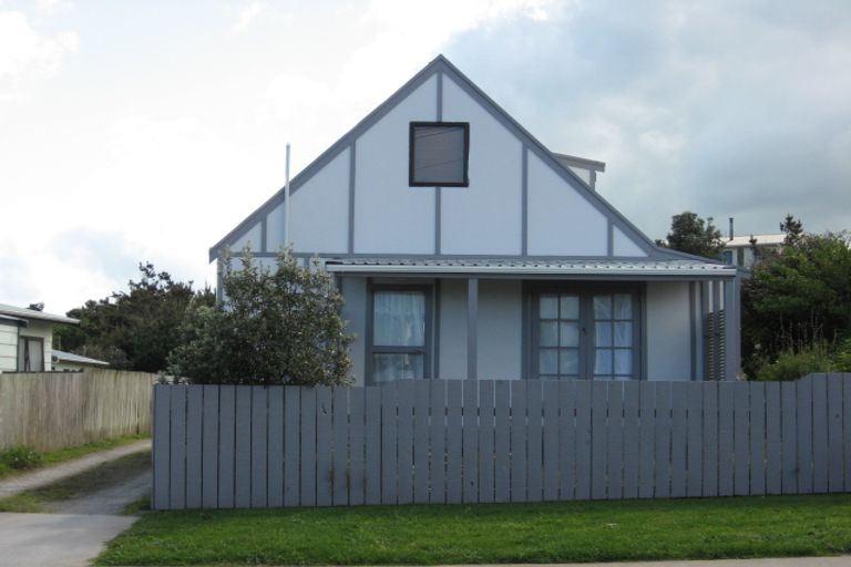 Photo of property in 23 Manuka Street, Castlecliff, Whanganui, 4501