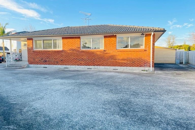 Photo of property in 16 Nan Place, Pakuranga Heights, Auckland, 2010
