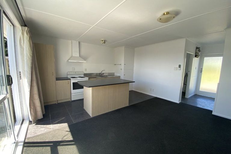 Photo of property in 46 Rangiora Street, Castlecliff, Wanganui, 4501