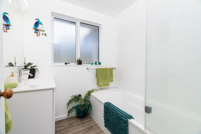 Photo of property in 400 Kaikorai Valley Road, Bradford, Dunedin, 9011