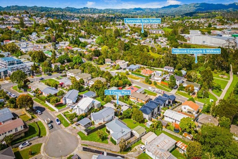 Photo of property in 8 Gregg Place, Sunnyvale, Auckland, 0612