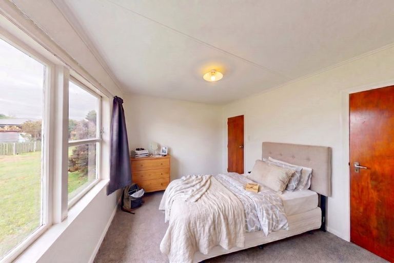 Photo of property in 7 Abraham Crescent, Milson, Palmerston North, 4414