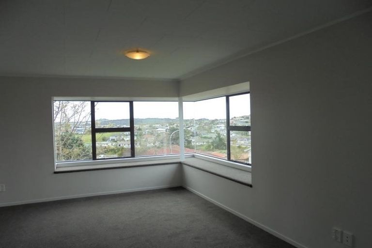 Photo of property in 7 Tern Place, Unsworth Heights, Auckland, 0632