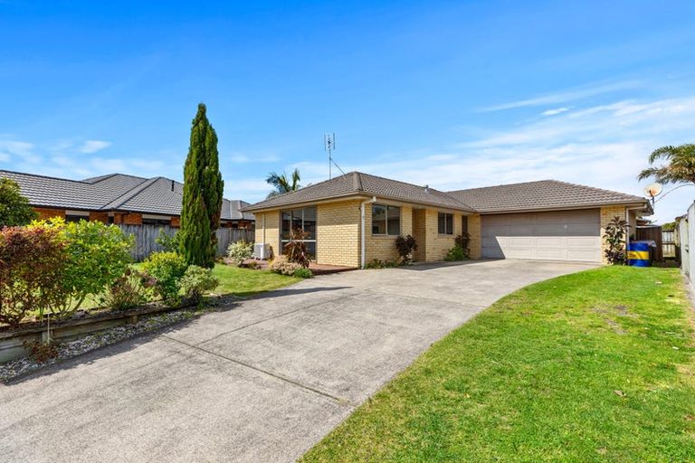 Photo of property in 27 Golden Sands Drive, Papamoa Beach, Papamoa, 3118