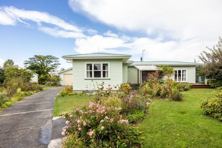 Photo of property in 9 Chester Place, Taradale, Napier, 4112