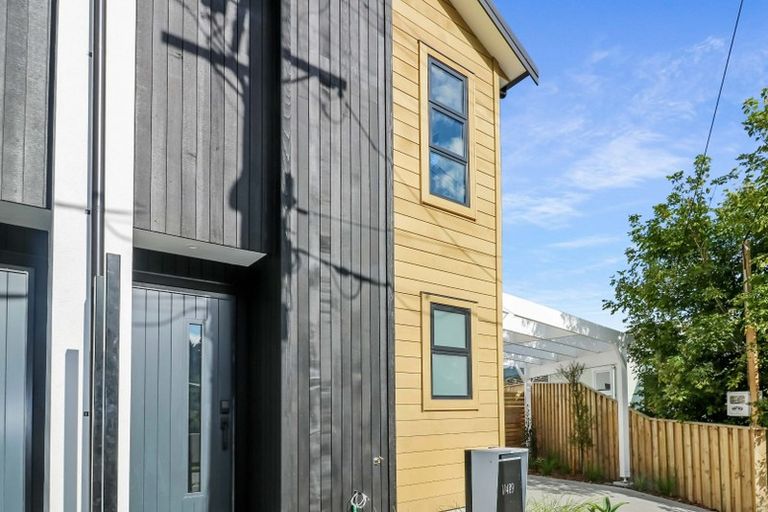 Photo of property in 1/489 Riverside Drive, Fairfield, Lower Hutt, 5011
