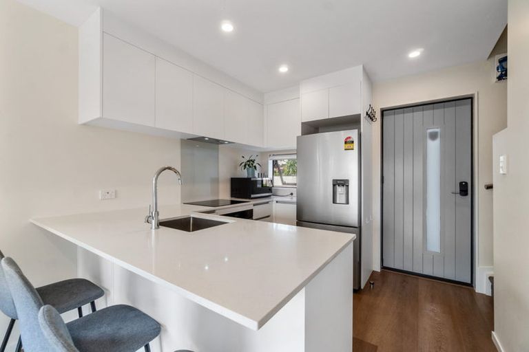 Photo of property in 89 Selo Street, Glen Eden, Auckland, 0602