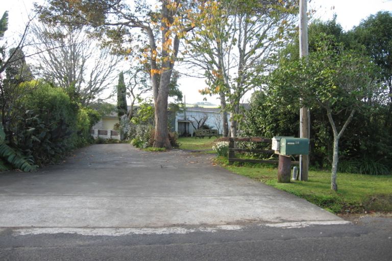 Photo of property in 38 Riverview Road, Kerikeri, 0230