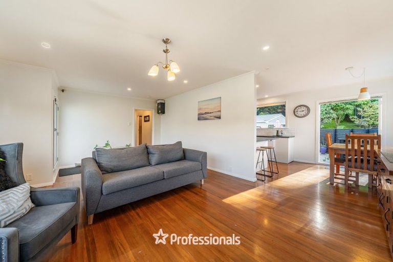 Photo of property in 14 Pinehaven Road, Pinehaven, Upper Hutt, 5019