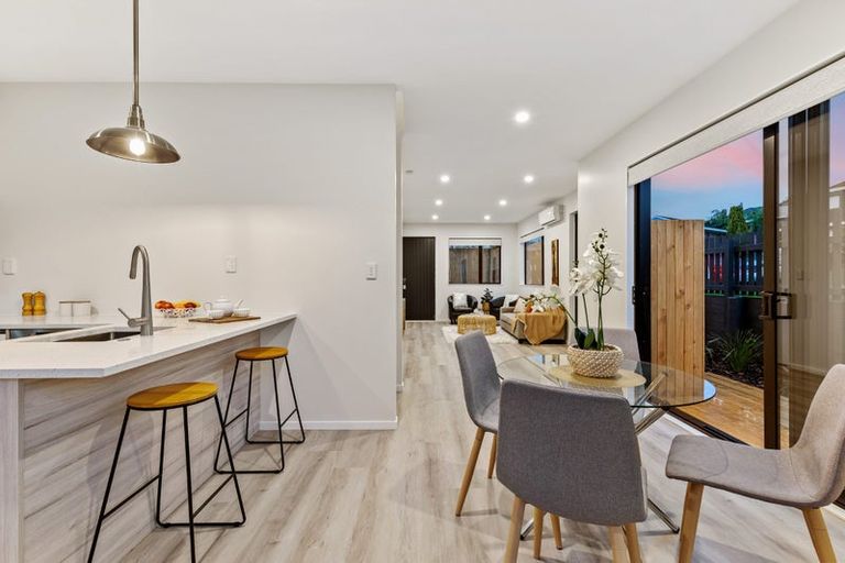 Photo of property in 79a Granville Drive, Massey, Auckland, 0614