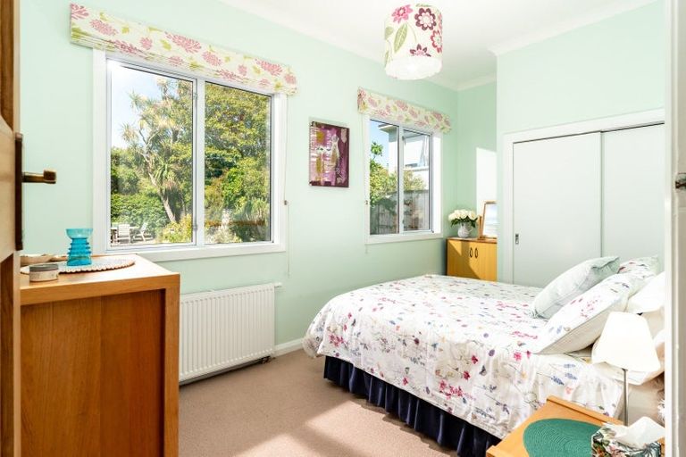 Photo of property in 86 Standen Street, Karori, Wellington, 6012