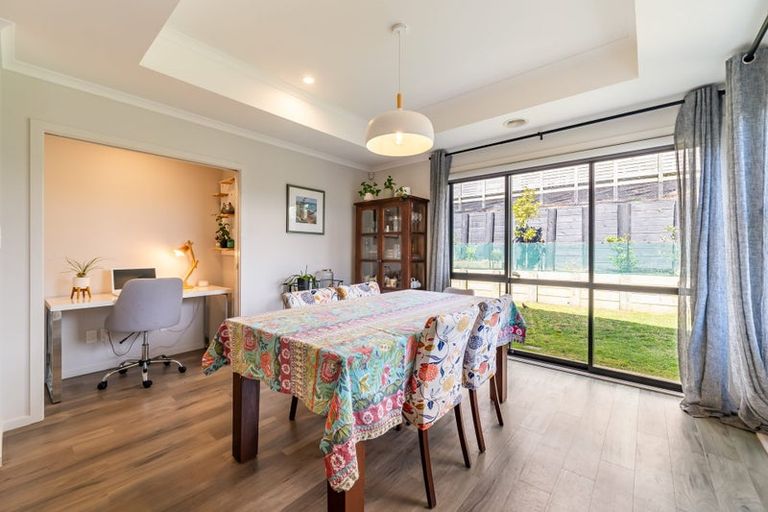 Photo of property in 6 Schooner Drive, Whitby, Porirua, 5024