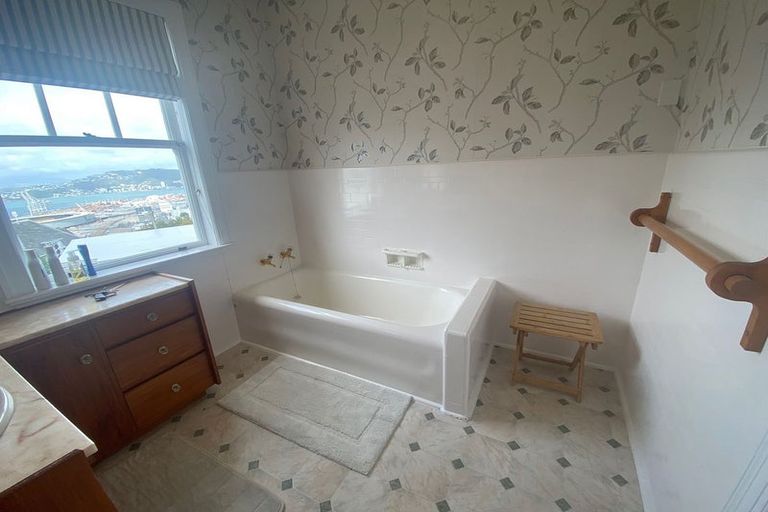 Photo of property in 30 Orchard Street, Wadestown, Wellington, 6012