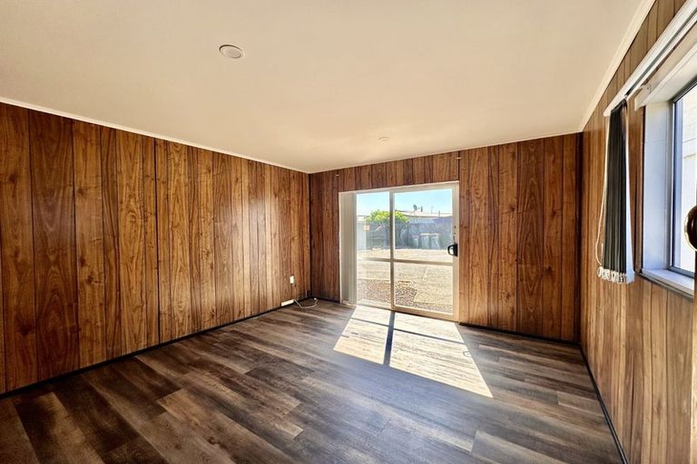Photo of property in 5 Fairlight Place, Manurewa, Auckland, 2102