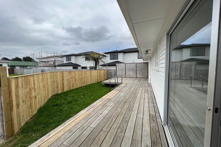 Photo of property in 25 Hill Crescent, Papakura, 2110